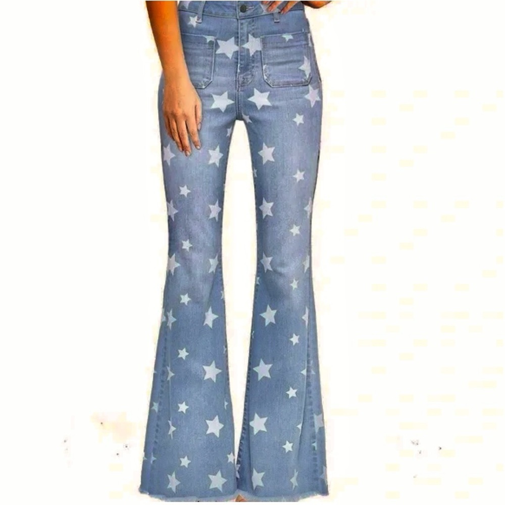 CELLO BLUE STAR HIGH RISE BELL BOTTOM.  JEANS SZ JUNIORS 5